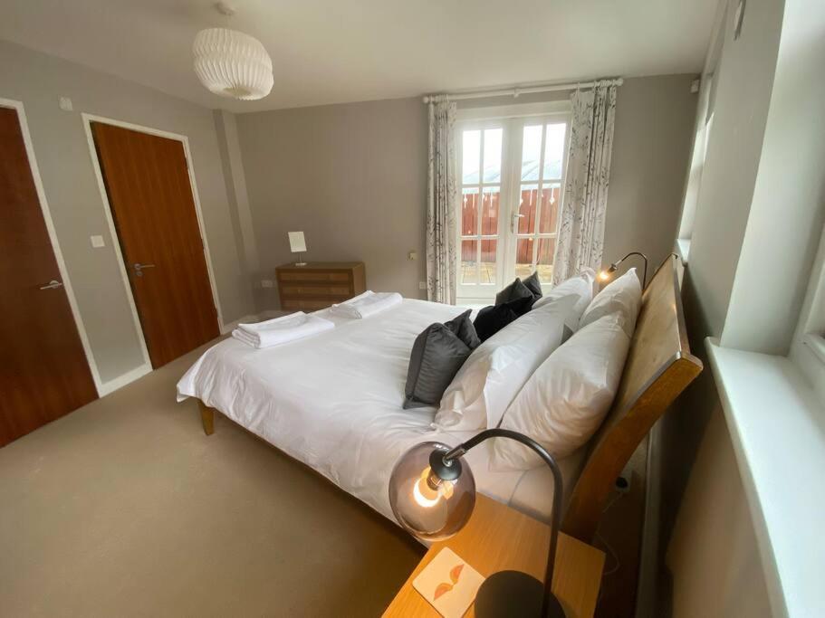 The Penthouse, Winchester Kültér fotó